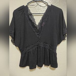 Francesca's Mi Ami Women's Top Size M BLACK